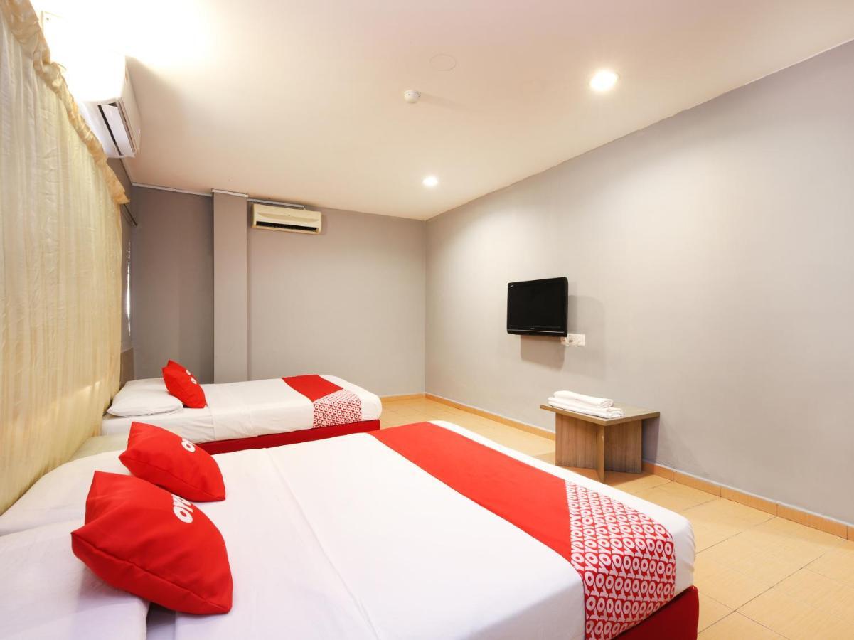 סרמבאן Oyo 89676 Hotel 22 מראה חיצוני תמונה